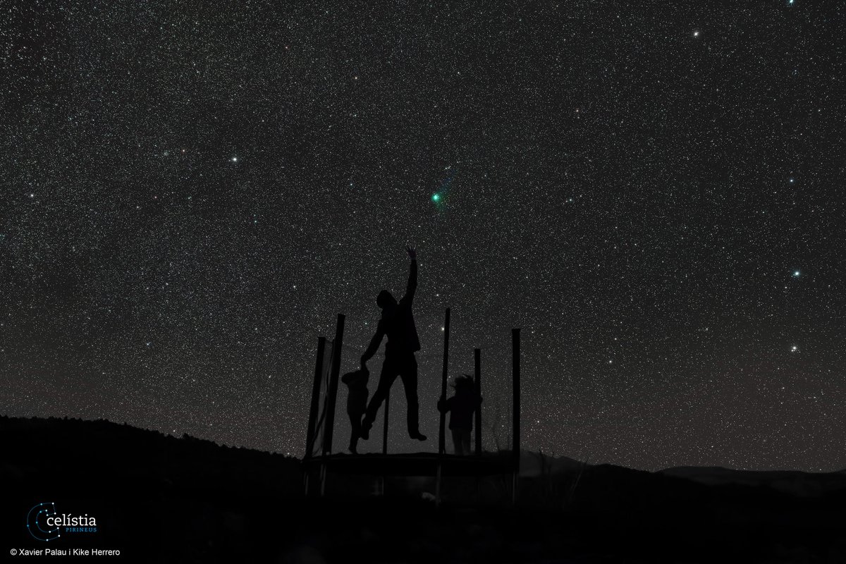 Atrapant el cometa!
Encara et queden uns dies per poder veure el cometa C/2022 E3 (ZTF). A ull nu no és fàcil degut a la claror de la Lluna, però amb uns binocles el pots localitzar durant la propera setmana passant a prop de l’estel Capella, a la constel·lació de l’Auriga.