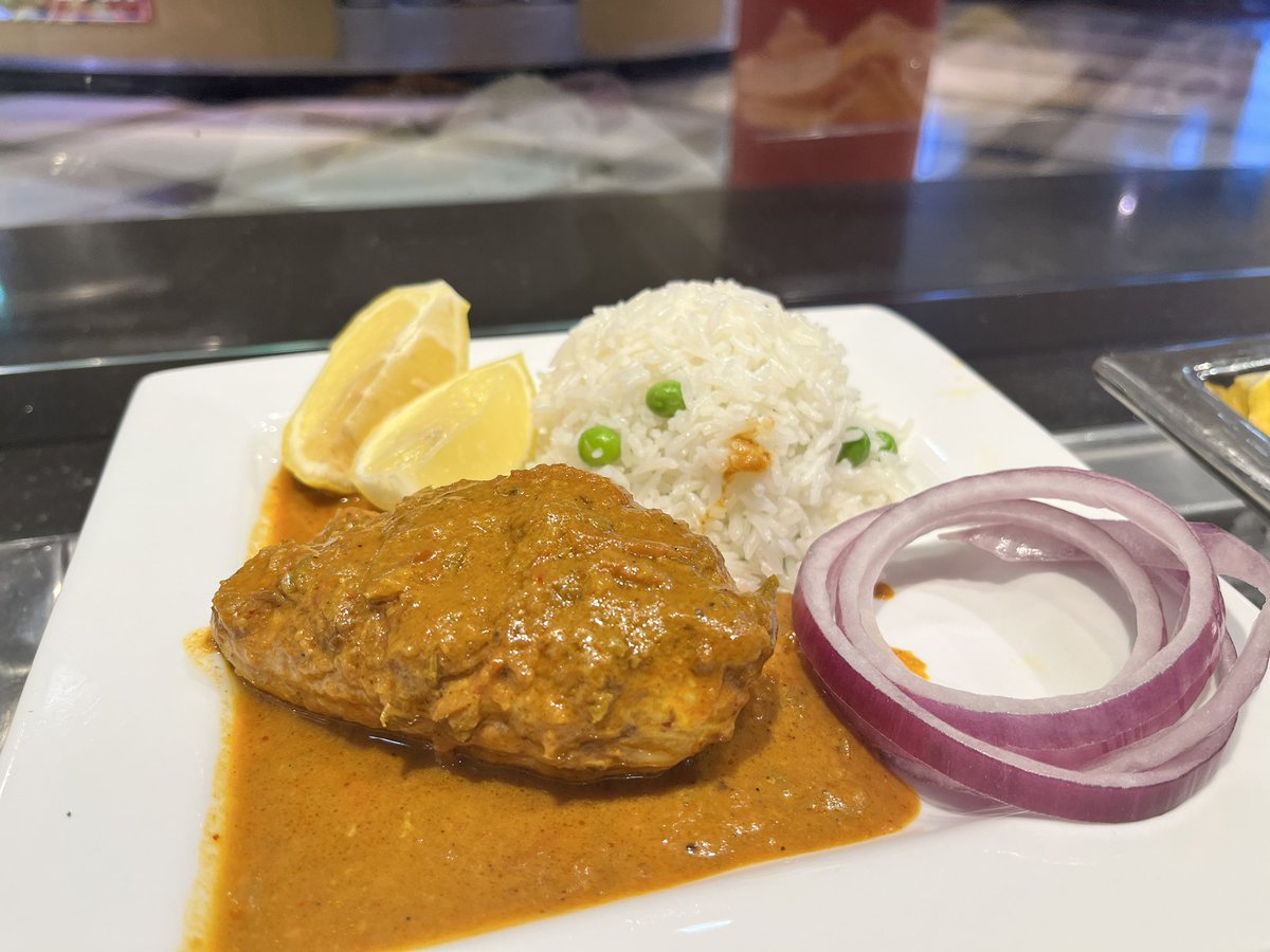 ClarkDining's tweet image. Come try locally caught skate from Scituate, MA with curry masala at Chef’s Table tonight!