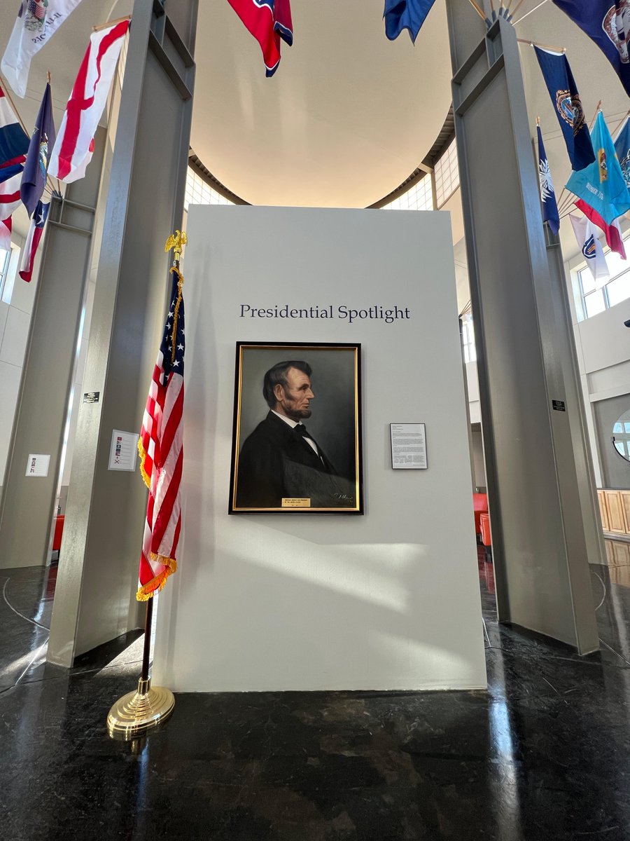 Our #𝐏𝐫𝐞𝐬𝐢𝐝𝐞𝐧𝐭𝐢𝐚𝐥𝐒𝐩𝐨𝐭𝐥𝐢𝐠𝐡𝐭  is on our 16th President, Abraham Lincoln. Lincoln became one of our most honorable presidents for his role in preserving the Union and ending slavery. Come by the museum to view his portrait in person!

#VisitENAM