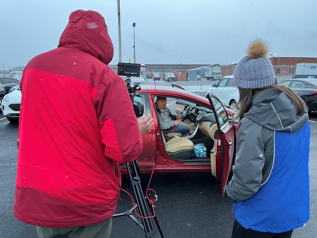 AAA_WCNY's tweet photo. This week #AAAWCNY is at #BuffaloAutoShow! 📸: @nyspolice Trooper O'Callaghan &amp; Sgt. Hockey, @news4buffalo @DaveGreber4 @JordanNorkus @ElizCareyBflo. News 4's @Hope_Winter poses w/WNY Fleet. AAA's Steve H. talks car theft w/ @News_8. AAA's Roan M. covers it w/ @lialandotv @WKBW. https://t.co/rBmMhXqKzj