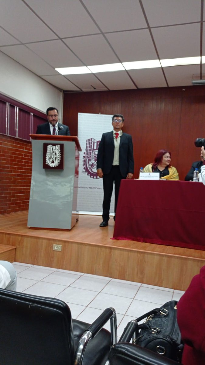OrejaENCB's tweet photo. Efemérides Febrero 2023
Director general: Nombrare un nuevo director en V6 (que puede pasar) [se van a paro de 48 hrs]  🤣🤣🤣
Comunidad V6: ni ebrios aceptamos a alguien con demandas de acoso
@ipn_leaks https://t.co/TH02OeaV7T