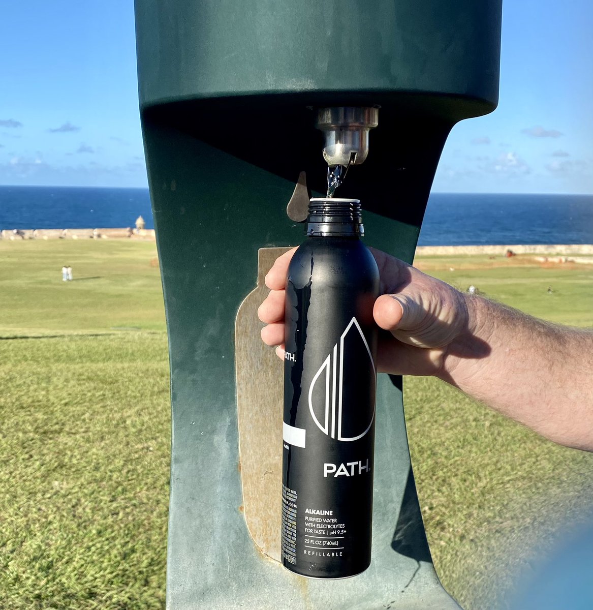 mom4h2o's tweet image. Refilled my @drinkpathwater bottle in front of the @US_NPS El Morro Fort in Puerto Rico! Great buy @SanDiegoAirport! Love public FREE Water Refill stations! #ReFillit