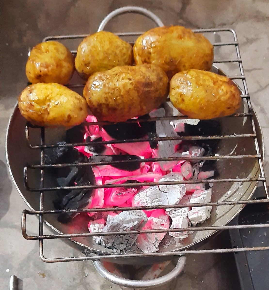~ 🌺⚘️Grilled potatoes  muTTon RiBs / LamB cHaanps on  coal 
Home made 🌺⚘️  ~
