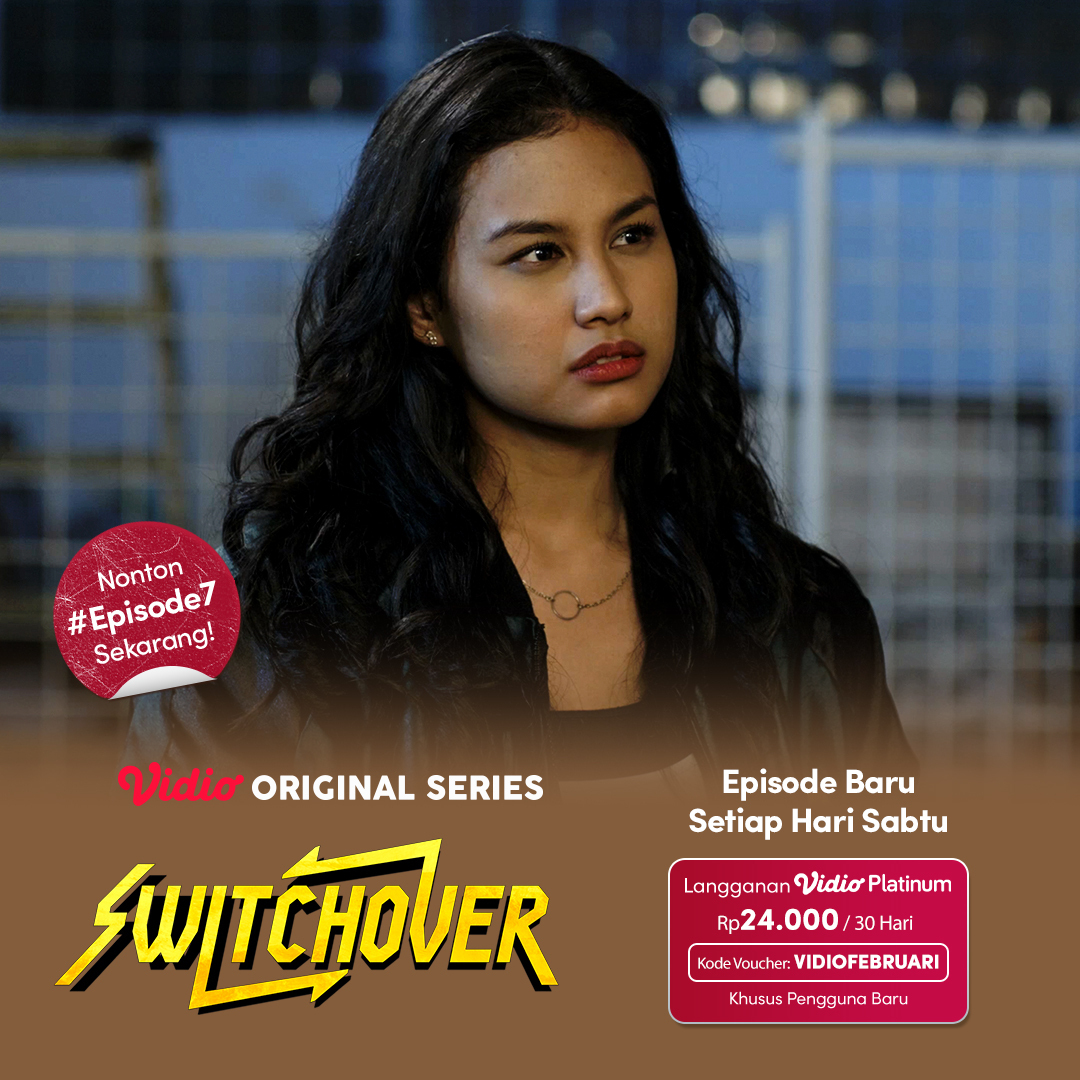 vidio's tweet photo. Leo mulai bersatu dengan Thunder demi menyelesaikan misi Anna! 😍
Begitu juga dengan Krystal. Makin lengkap, makin seru! 🔥
Switchover episode 7, UDAH TAYANG. Nonton sekarang hanya di Vidio!
#SemuaAdaDiVidio #VidioOriginals #Switchover #SwitchoverSeries https://t.co/ZUfBa66Qo6