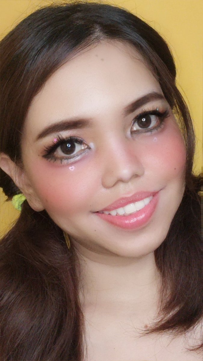 CandyqueenMaria's tweet image. Doyuin Eyes Makeup Tutorial 💕💕
#eyes #tutorialeyes #koreanlook #doyuin #eyes #fullcolplour #makeupartist #makeuptutorial #candid #eyes #fullcolour #koreanmakeup #koreaneyes #pretty #eyeslook #makeupstuff