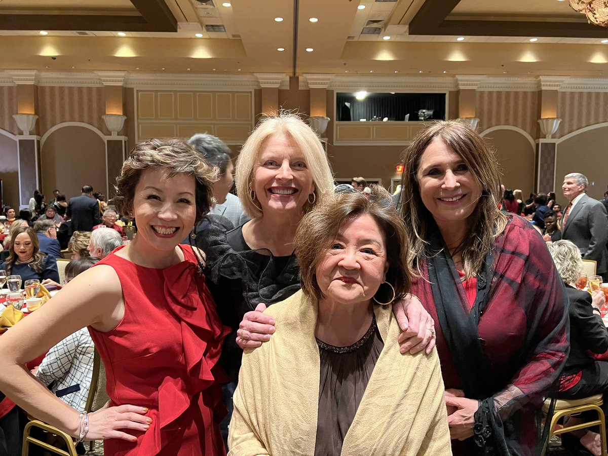 VictoriaDseaman's tweet photo. I had a great time tonight at the Las Vegas Asian Chamber Lunar New Year Celebration. It was great to see old friends make new friends, all while supporting the important work of the Asian Chamber. 

#lunarnewyear #yearoftherabbit #community #celebration https://t.co/qZcOrAFx0L