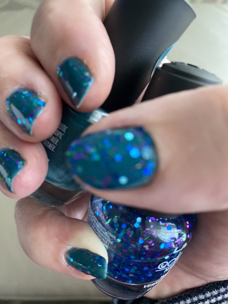 marietculver's tweet photo. Polar Plunge READY! #GofortheCOLD #MermaidNails 💙💙💙🇺🇸 https://t.co/oVrWU2uzQM