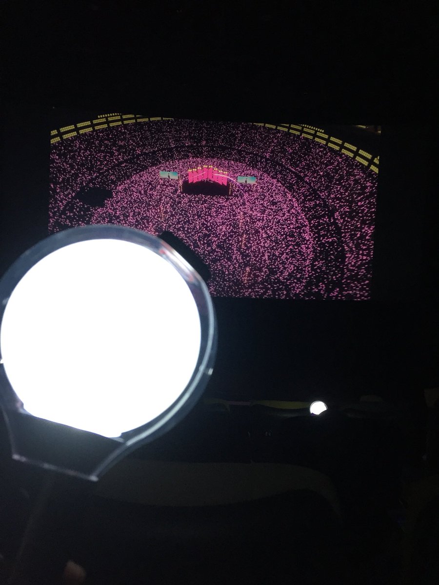 taebearschingu's tweet photo. 2025 nonton konser bangtan langsung di venue dimanapun itu, aamiin https://t.co/qCEaEWoajr