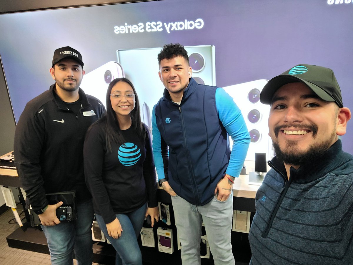 Richard Puente (@silverlogic) on Twitter photo Montwood with their beautiful samsung display! Preorders have been happening since day 1! @gowestregion <a href="/NTX_Market/">The NTX Market</a> #GoWestGalaxyS23 Montwood with their beautiful samsung display! Preorders have been happening since day 1! @gowestregion <a href="/NTX_Market/">The NTX Market</a> #GoWestGalaxyS23