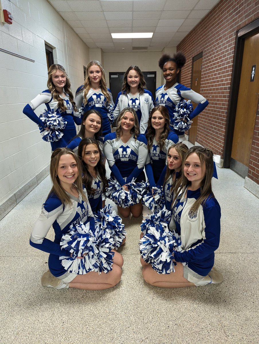 SDWildcatCheer's tweet photo. Celebrated our seniors with Wildcat wins tonight! In fact, it was a clean sweep 💙🧹🐾💙
Way to go, Wildcats!! 🔥🔥
#ItsOurHouse #SeniorNight
#WeAreWildcats #D2SA https://t.co/L8gghRNKsk