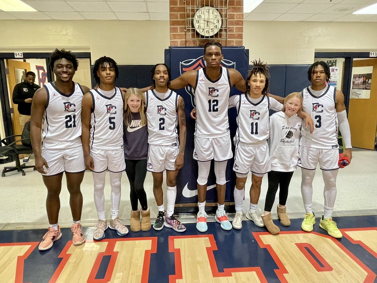Kevin Hammitt (@coachhammitt) on Twitter photo Thanks for all the memories the last few years guys. It means a lot to them. <a href="/todugbemi24/">𝕋𝕖𝕞𝕚𝕕𝕒𝕪𝕠 𝕆𝕕𝕦𝕘𝕓𝕖𝕞𝕚</a> <a href="/FrantzyrC/">Frantzyr Chardavoine</a> <a href="/javonne_2/">Javonne williams</a> @trezyboy2 <a href="/tyhlershields/">tyhlershields</a> <a href="/joneskahlil_/">Kahlil Jones 🙌🏾</a> <a href="/LilyHammitt/">Lily Hammitt | MID - LW | 2027</a> <a href="/HammittChandler/">Chandler Hammitt CB/RB/LB</a> Thanks for all the memories the last few years guys. It means a lot to them. <a href="/todugbemi24/">𝕋𝕖𝕞𝕚𝕕𝕒𝕪𝕠 𝕆𝕕𝕦𝕘𝕓𝕖𝕞𝕚</a> <a href="/FrantzyrC/">Frantzyr Chardavoine</a> <a href="/javonne_2/">Javonne williams</a> @trezyboy2 <a href="/tyhlershields/">tyhlershields</a> <a href="/joneskahlil_/">Kahlil Jones 🙌🏾</a> <a href="/LilyHammitt/">Lily Hammitt | MID - LW | 2027</a> <a href="/HammittChandler/">Chandler Hammitt CB/RB/LB</a>