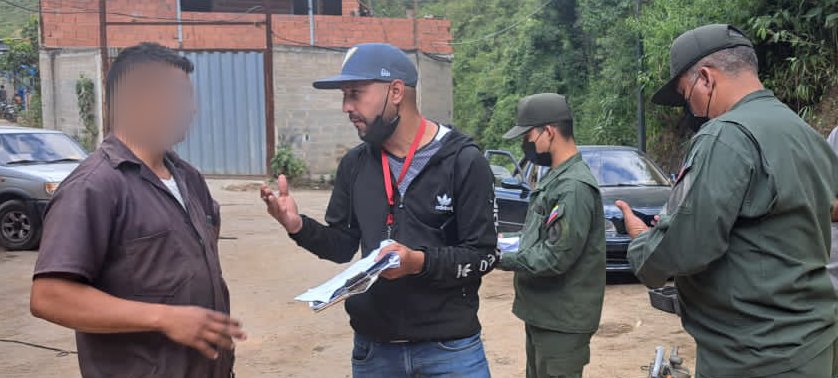 📸Atendiendo denuncia de fiscalía ambiental, conjuntamente con Guardería Ambiental del <a href="/MinecOficial/">MinecOficial</a> y <a href="/policiadeccs/">Policía de Caracas</a>, carretera Mamera, parroquia El Junquito. 🤝🏻🌳

<a href="/gestionperfecta/">Carmen Meléndez</a> 
<a href="/AlcaldiaDCcs/">Alcaldía De Caracas</a> 

#BastaDePersecuciónEconómica 
#SucreHombreSur