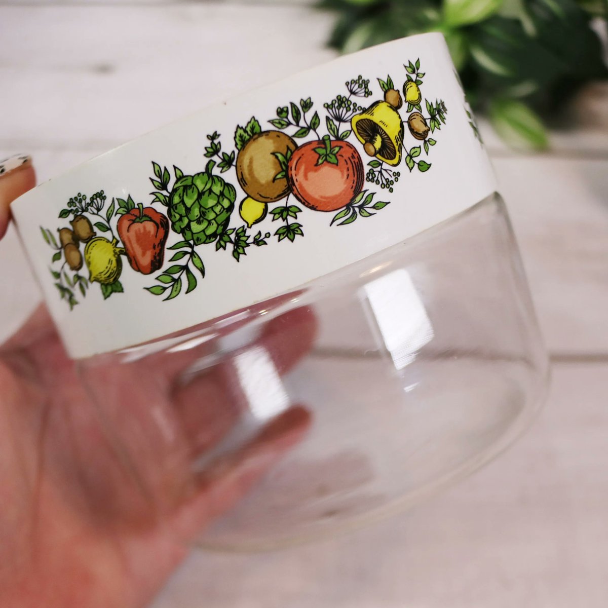 Spice of Life Canisters
buff.ly/3wURU1K #spiceoflife #corelle
 #corninware #corning #vintagecorelle
 #vintagecorningware #corningglass #midcentury #mcm
 #midcenturymodern #kitsch #retrohome #homedecor
 #kitchendecor