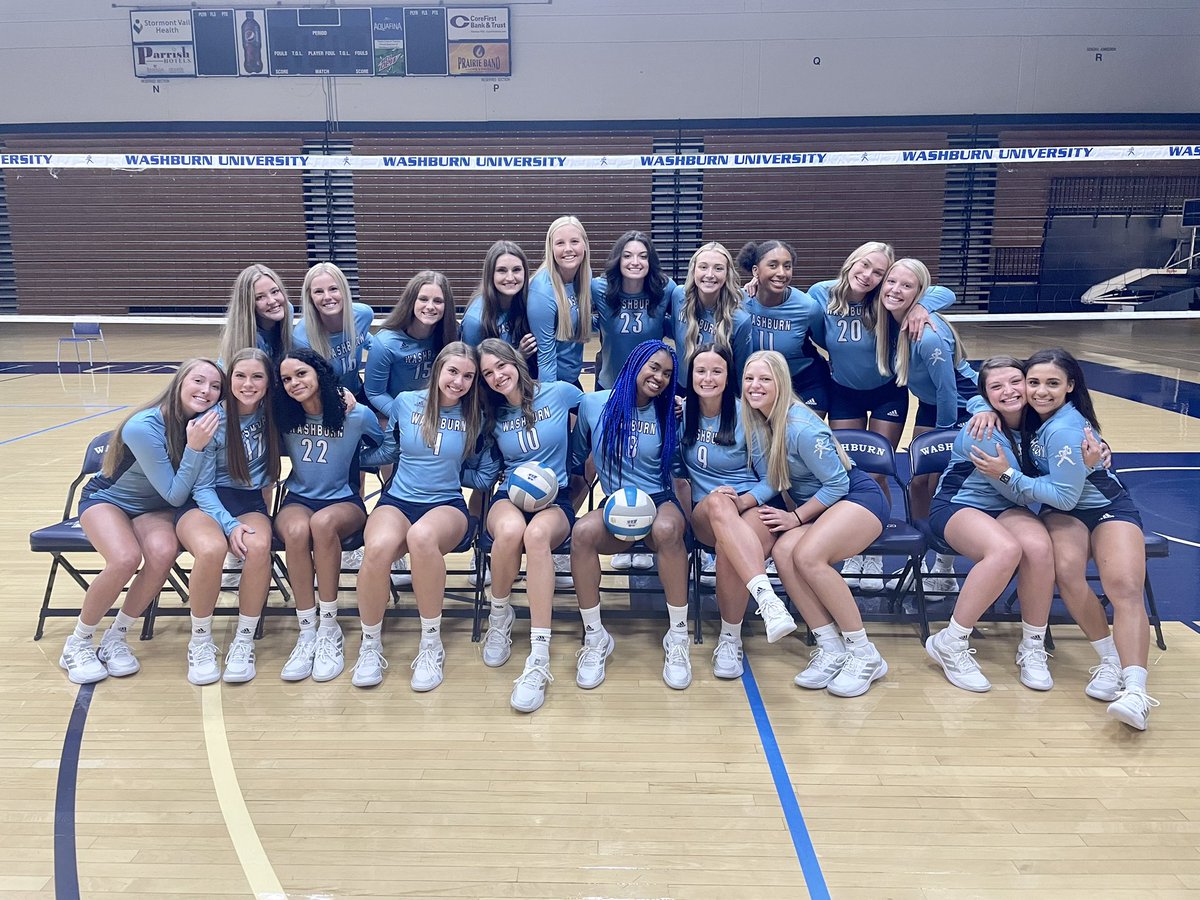 IchabodVB's tweet photo. That wraps up the 2022 Season! THANK YOU Seniors 💙

✅ Banquet #GoBods https://t.co/pLM2eshHZb