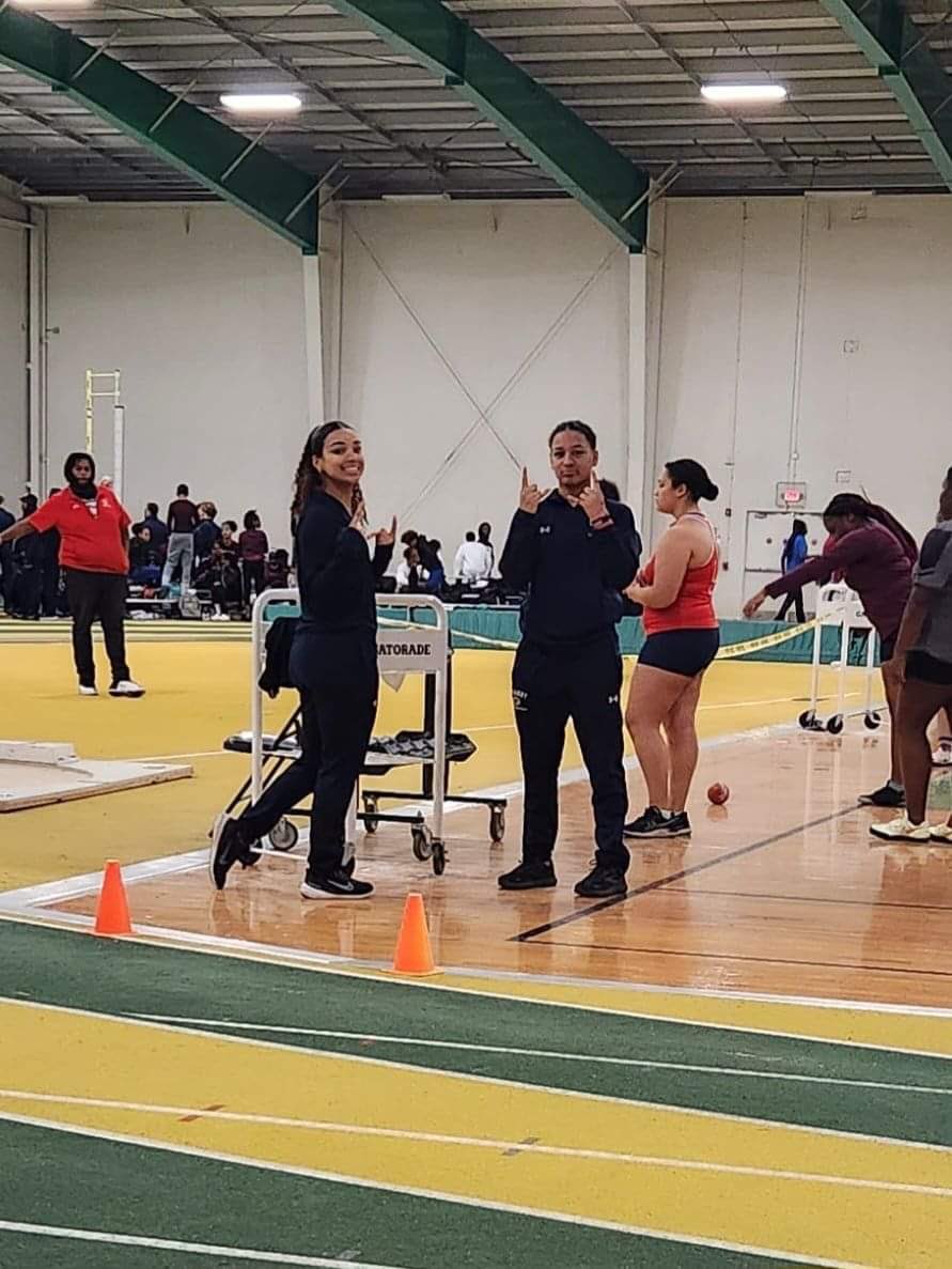 DekyaHarris2026's tweet photo. 1st HS District Chip Track Meet! 1st time all season throwing the shot put 😜, not too bad! Loved the experience and the challenge and running w/@destharris2024. @Unity14uJohnson @GranbyComets1 @CoachB757 @ExtraInningSB @Los_Stuff https://t.co/IDPIOhZ1yE