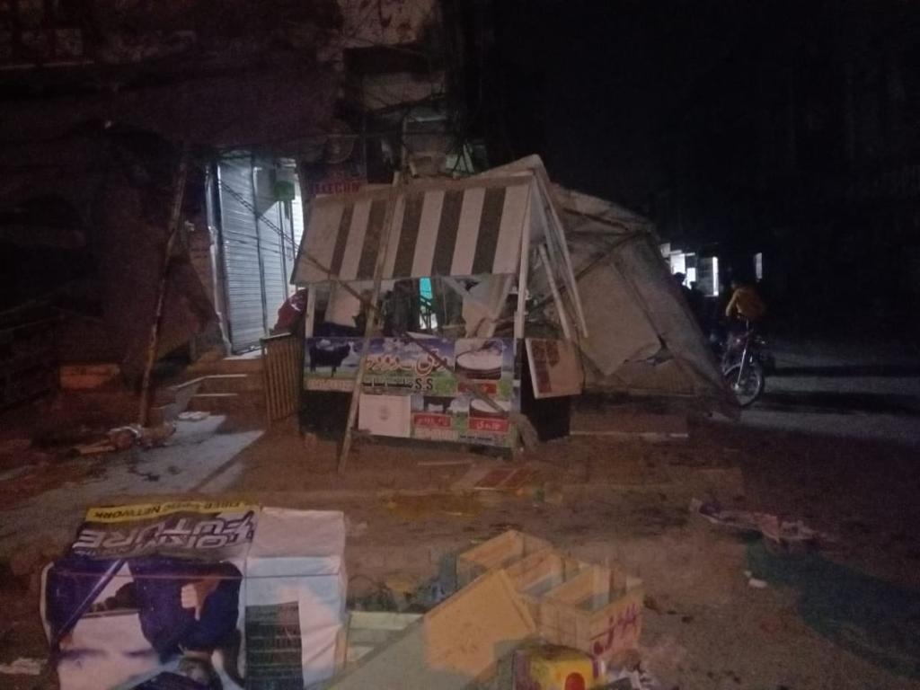 PakistanWeekly's tweet photo. Top story: @ImranKhanPTI: 'At a time of rising inflation &amp; unemployment this Imported Govt showed its callousness again by demolishing street vendor carts in Islamabad's I 10 sector provided by our Govt under Ehsaas Reh… https://t.co/TQXUHwNCPJ, see more https://t.co/hHvRgwPLvV