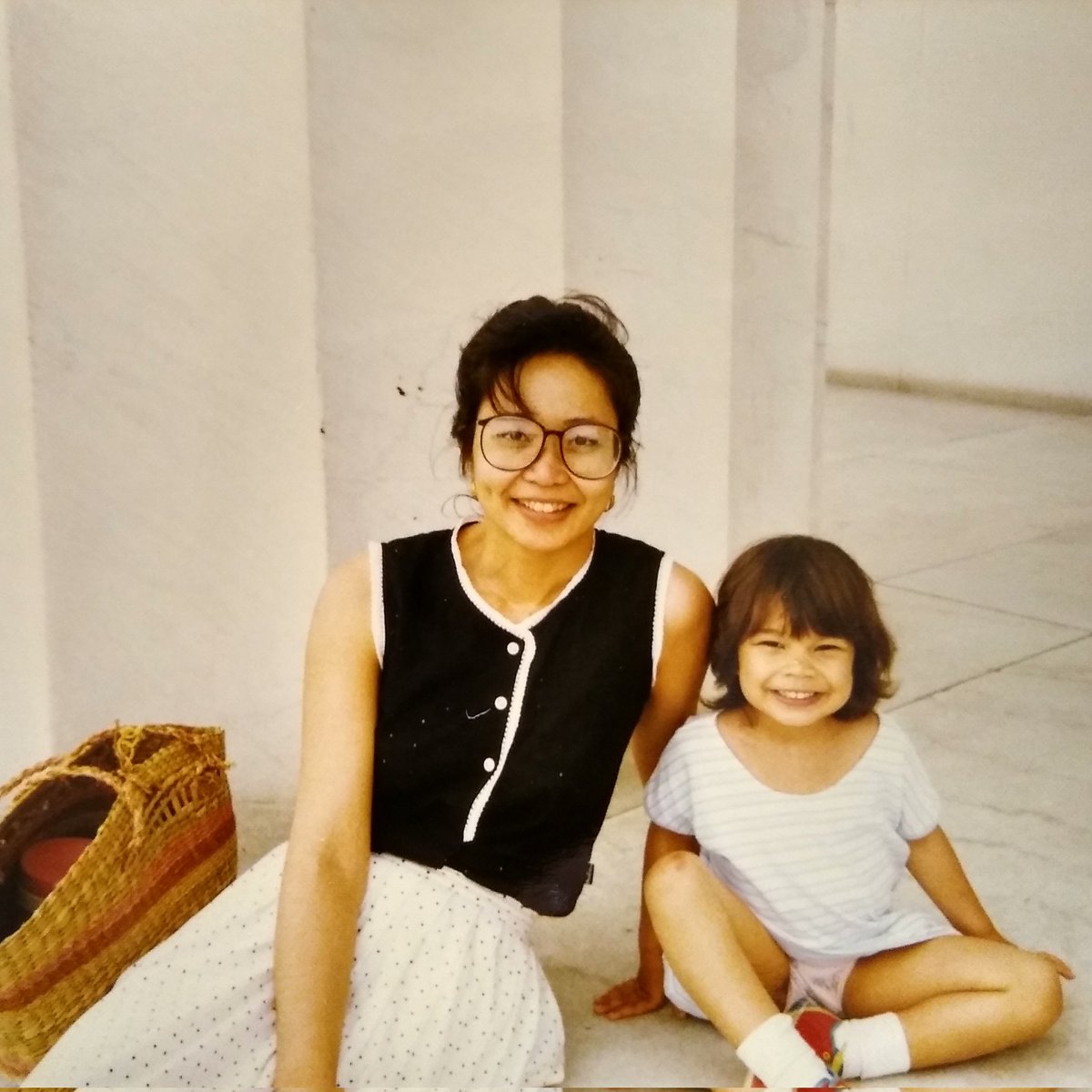 mixotrophe's tweet photo. I talk a lot about my awesome #ScienceDad and his quips about my career, but not enough about my amazing mom, first a scientist but later a saleswoman, who read me Dale Carnegie's "How to win friends..." over breakfast growing up, and who made me pretty much all that I am. https://t.co/0B6fMe752s