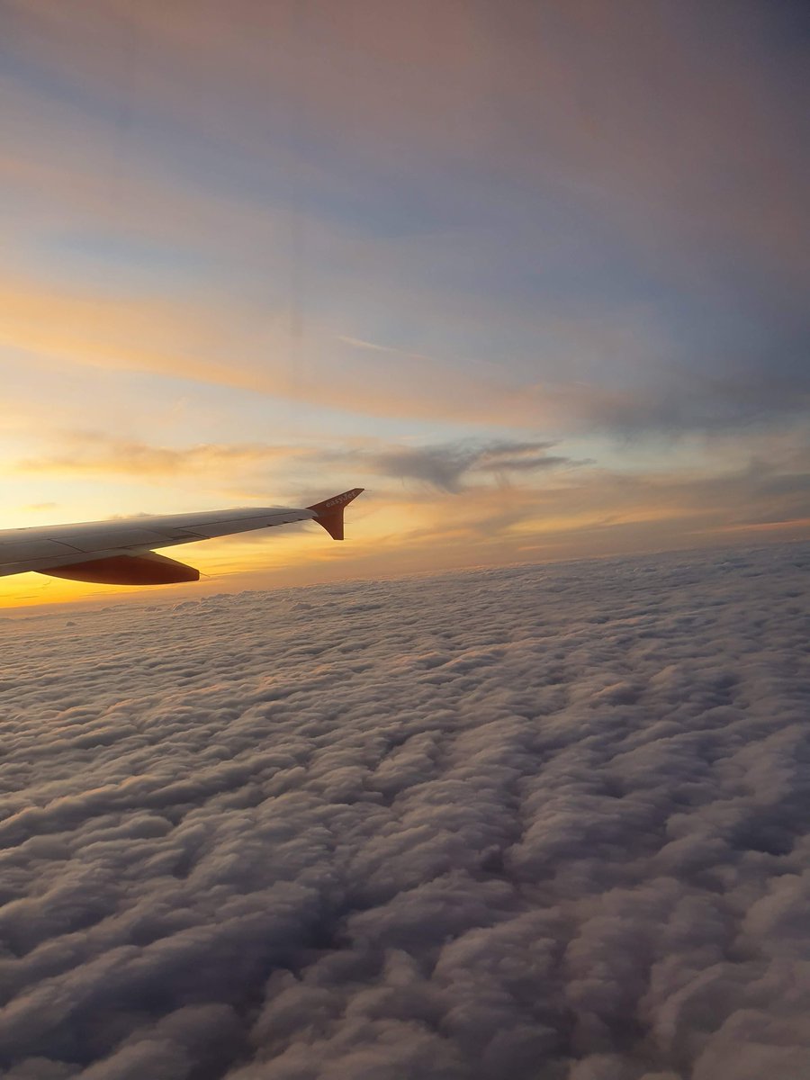 yassinakme's tweet photo. Clouds might be my favorite thing on this planet https://t.co/wQpaRQebWY