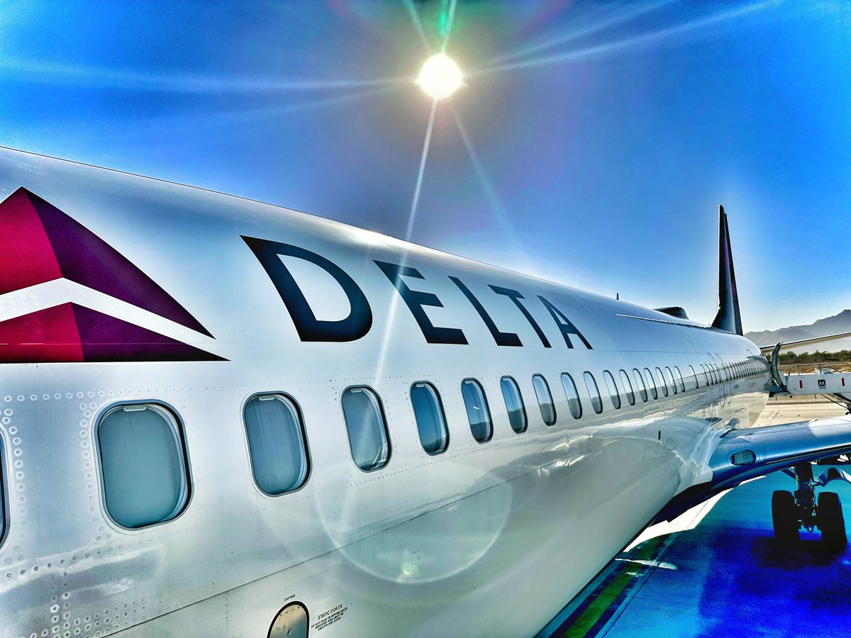JacobShamy's tweet photo. Thanks @Delta for the free Wifi for #skymiles members! It’s been a great trip. #sjd #slc https://t.co/QvaesGsoib