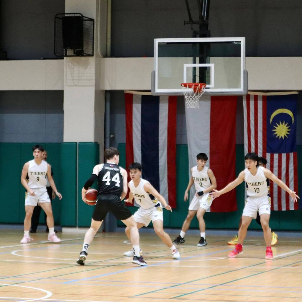 IASAS DAY 2: <a href="/ISM/">Institute for Supply Management</a> the #TASGirlsBasketball team continued their excellent play as they went undefeated in pool play securing the #1 seed heading into the playoffs and the #TASBoysBasketball went 2-1 on the day taking the 3rd seed.

<a href="/SAS/">SAS - Scandinavian Airlines</a> #GirlsTennis enter… instagr.am/p/CoN9Lsbhjhb/