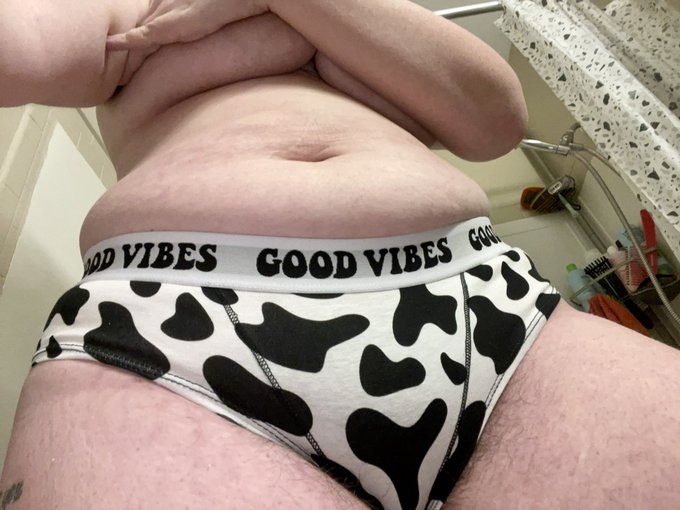 bitch, im a cow https://t.co/X3m25wytun