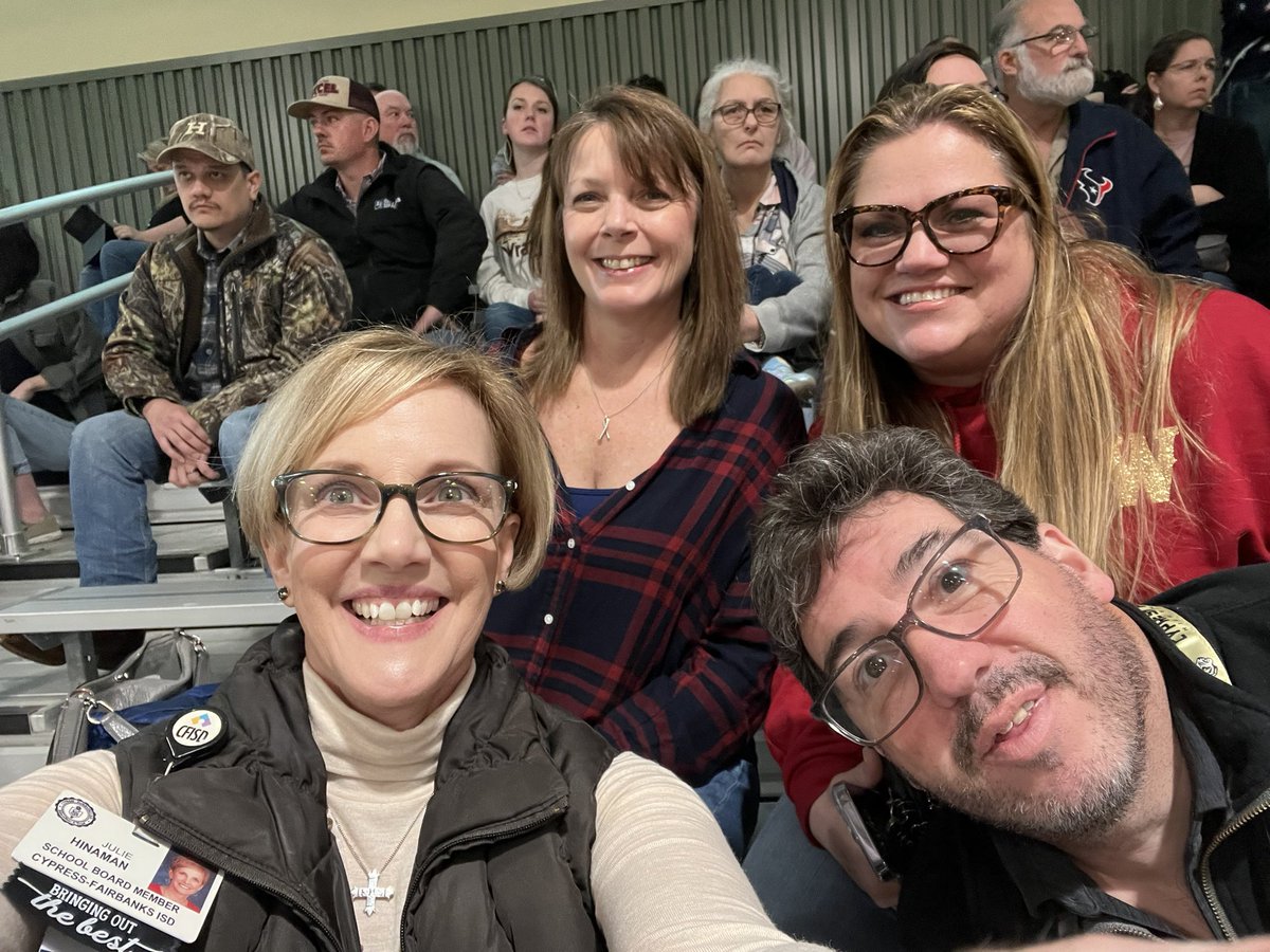 Julie Hinaman tweet media