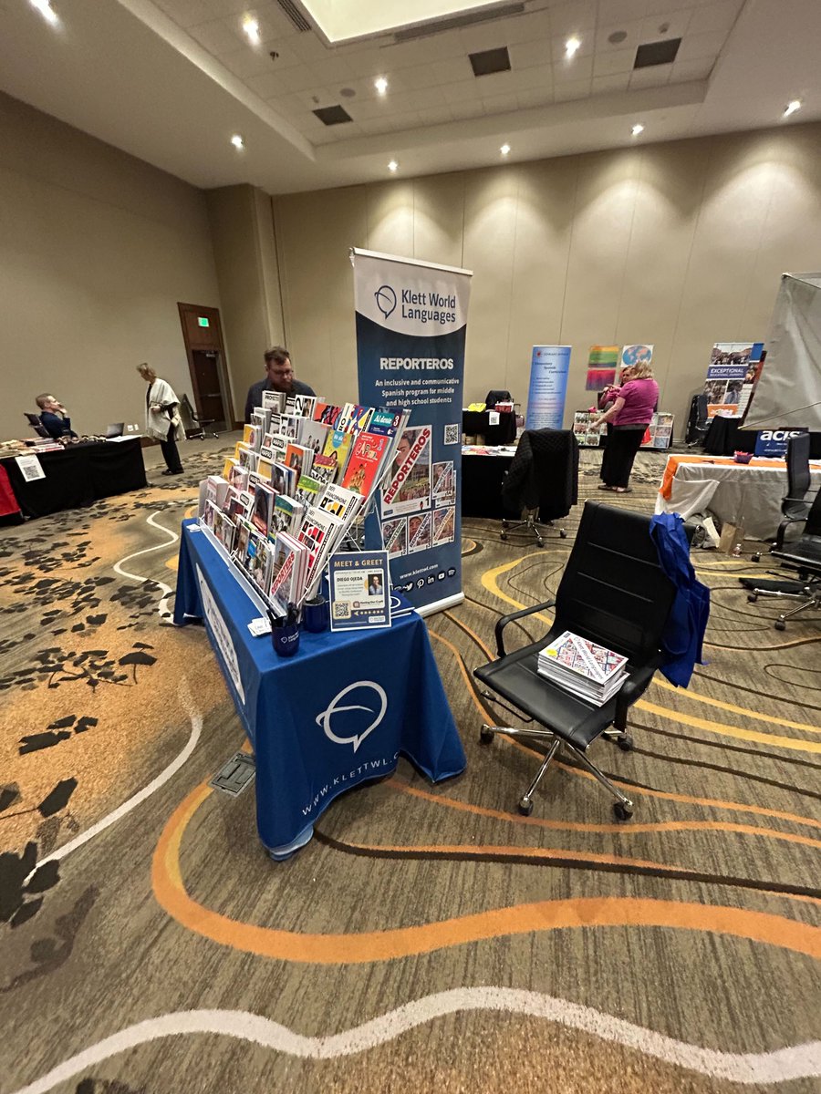 KlettWL's tweet image. What a fantastic first day we had at the @CCFLT 2023 conference. Thank you so much to all educators that visited our booth! Please join us tomorrow  at 10 am for coffee and cookies at our booth!

#ccflt23

#Spanish #spanishteachers #Geman #germanteachers #French #frenchteachers