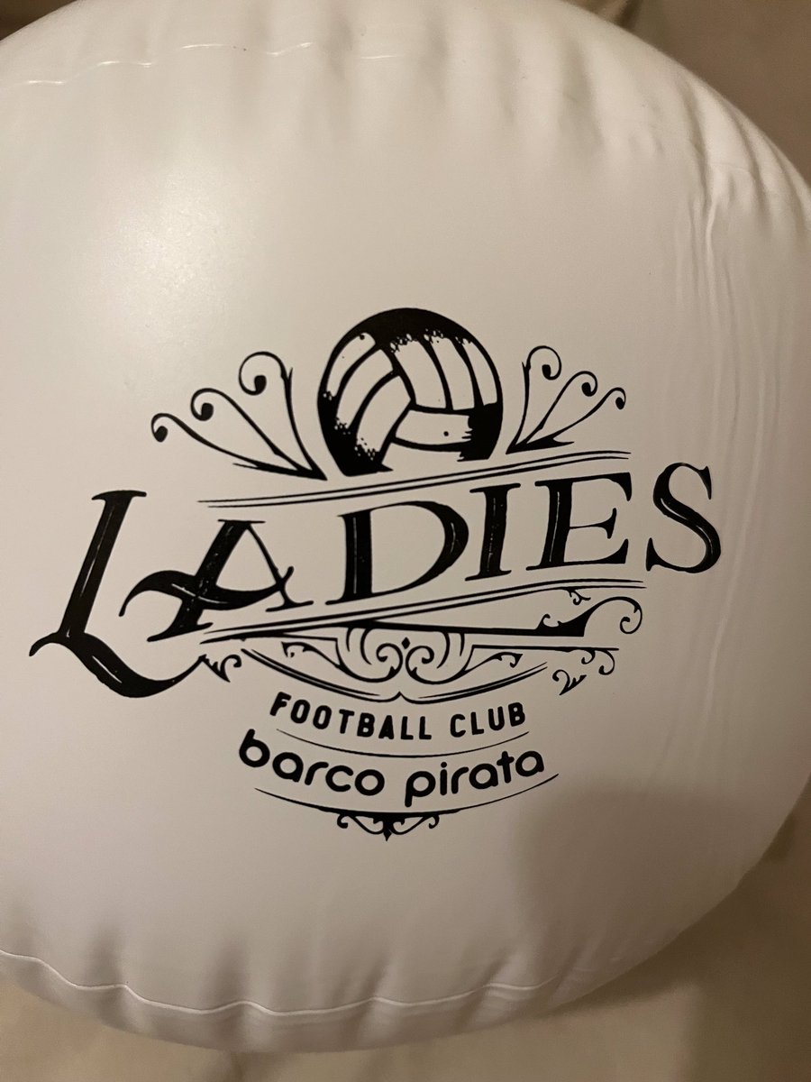 irenece74's tweet photo. @PerisMencheta @DianaPalazon magnífica actuación en Avilés!!! Bravas!!! Recuerdo de una noche y una historia inolvidable 👏🏻👏🏻👏🏻👏🏻 https://t.co/hKIqB1zf2O