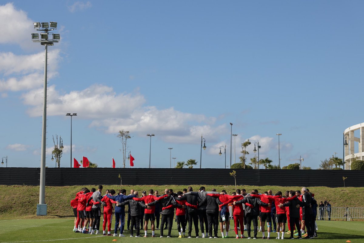 AlAhly's tweet photo. انصرنا يارب العالمين 🙏🦅 https://t.co/YRUbM6TGtX