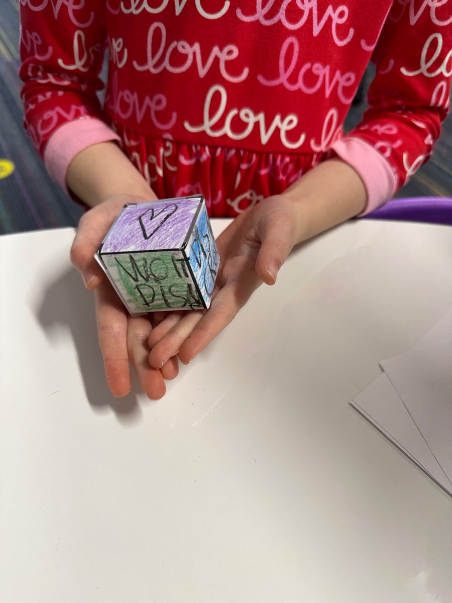 Lisl Howell tweet media