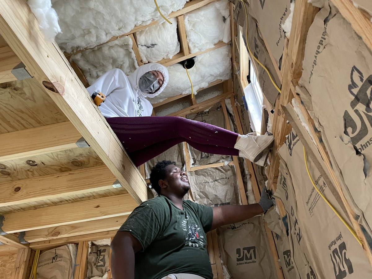 KPHS_arch_eng's tweet image. Hard to believe it’s already February! KPHS Tiny Home 5 moving along #LearntoBuild #heartofservice @HumbleISD_KPHS @HumbleISD_CTE @OpFINALLYHOME @Lowes @ElizabethFagen @HumbleISD @HumbleISD_FDN