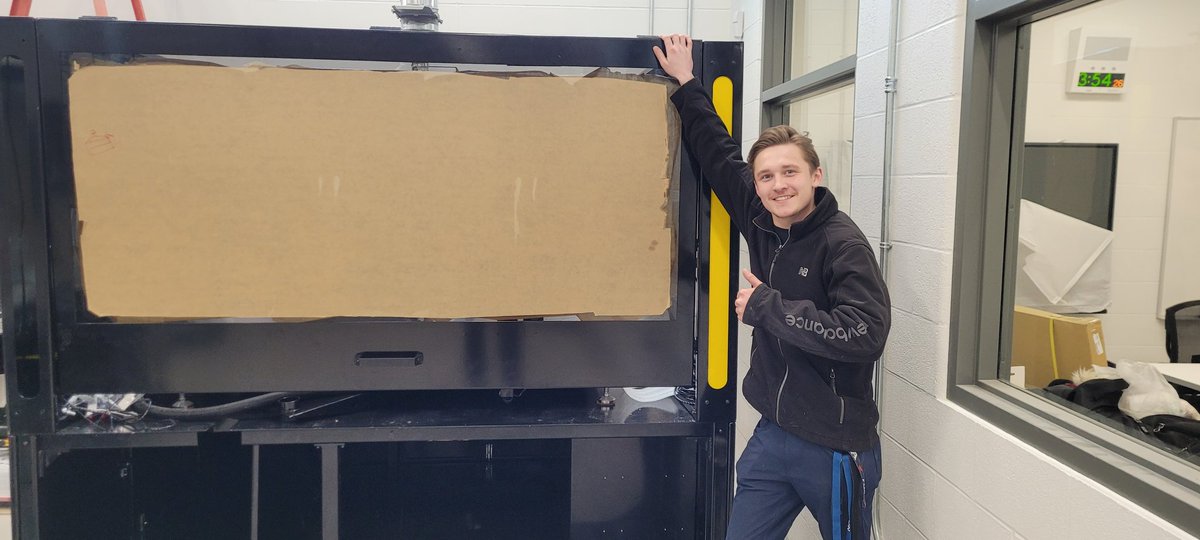 DavidGamble6's tweet image. The manufacturing lab @bisonrunschool is coming along! CNC arrived today and is in place! So many great opportunities for the students and community of @bisonrunschool #technologyeducation #STEMeducation #handsonlearning