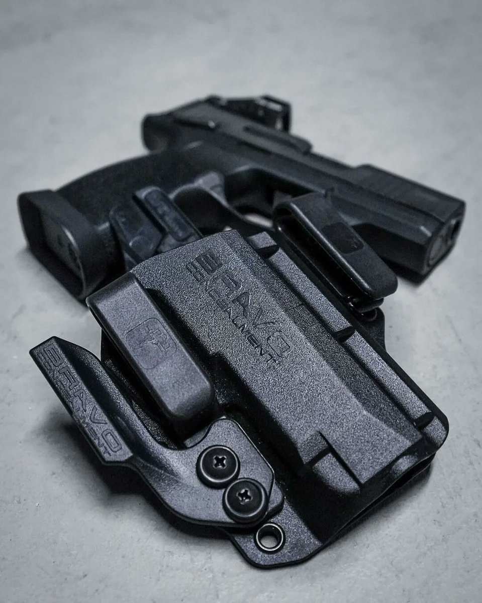 BravoHolsters's tweet photo. Added the new @bravoconcealment concealment wing to my edc setup
Repost from 2mike_das
#rangeday #edc #sig #sigsauer #gear #tools #ccw #edcgear #tacdev #empxl #tacticaldevelopment #p365x #p365 #holosun #bravoconcealment #holster #9mm #2a https://t.co/gnHsjT8ZjF