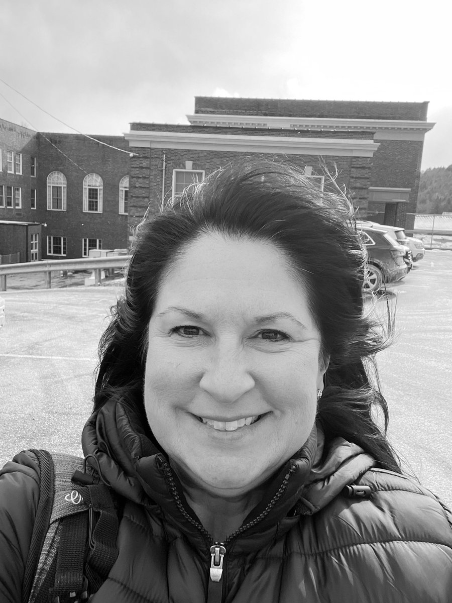 Tanya_IDE's tweet photo. Ended an incredible week with our @IDECorp clients in the north in Hancock, NY with the leadership team @HCSDWildcats … bitter cold & snow but so many smiles & so much warmth as we engaged with the #leadershipmindsets and #systemsthinking #FromNodesToLines https://t.co/N4Rwk8517h