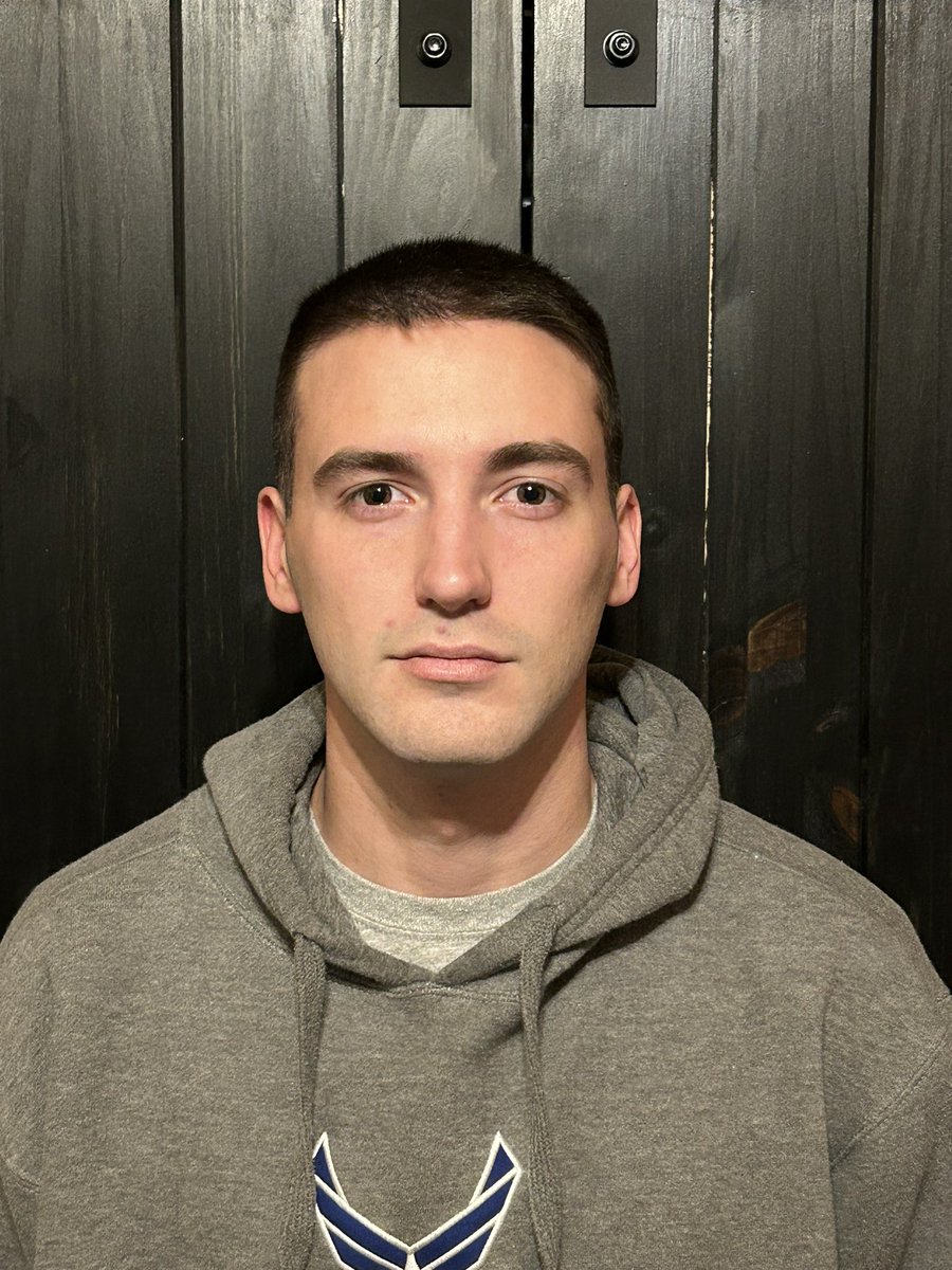 Hillsboro_JH's tweet photo. Proud to cut 2nd Lt. Luke Allison’s hair as he heads to Phoenix this weekend. He will be stationed at @LukeAFB and working as a Civil Engineer. 
Way to make the Boro proud!
#highandtight
@MissouriSandT https://t.co/DBS3G0XCqB