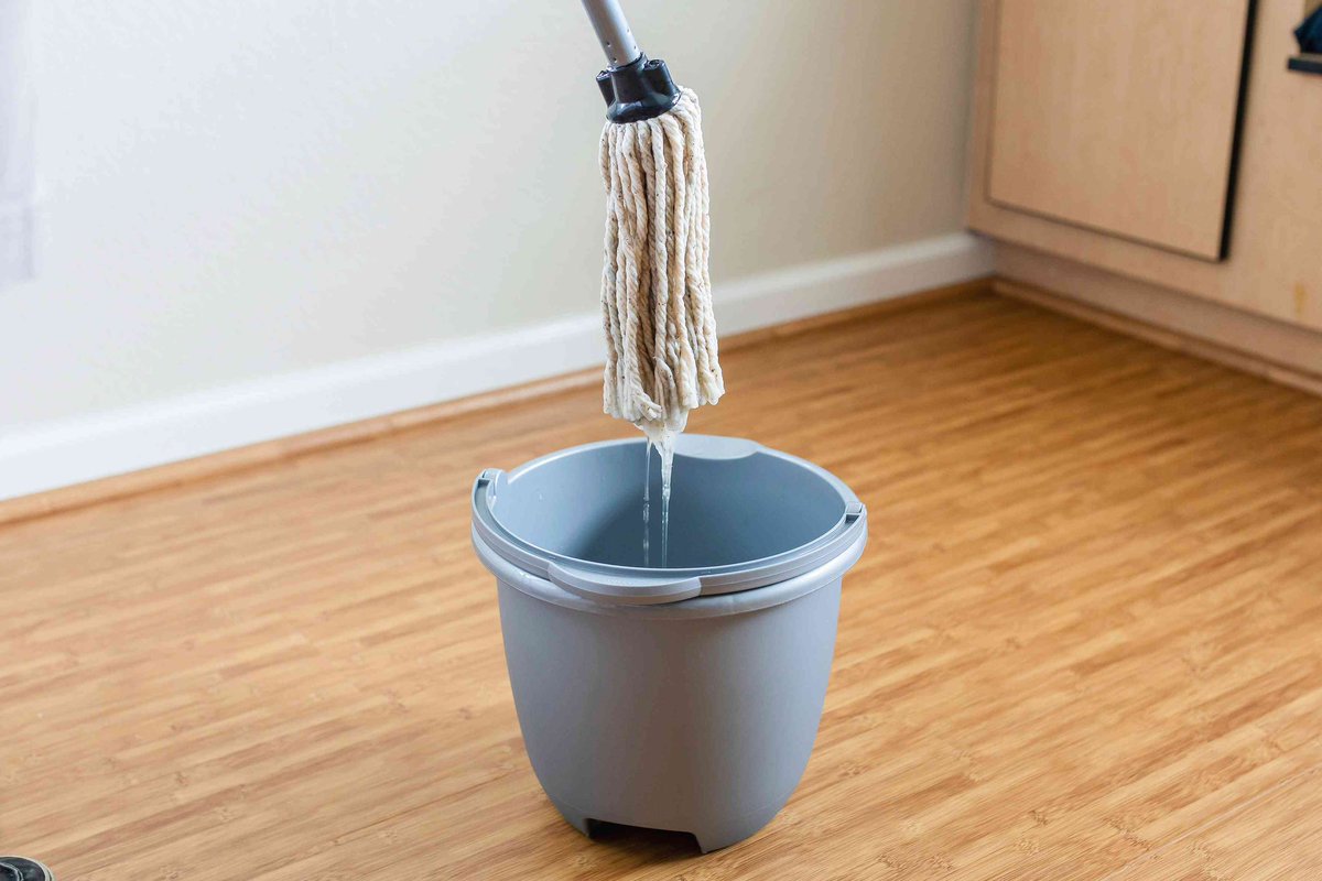RentMeTodayLLC's tweet photo. How often do you mop 🫣

If you’re in need of a helping hand, you know who to call 🤭

#local #cleaning #clean https://t.co/lSB4a8ffYN