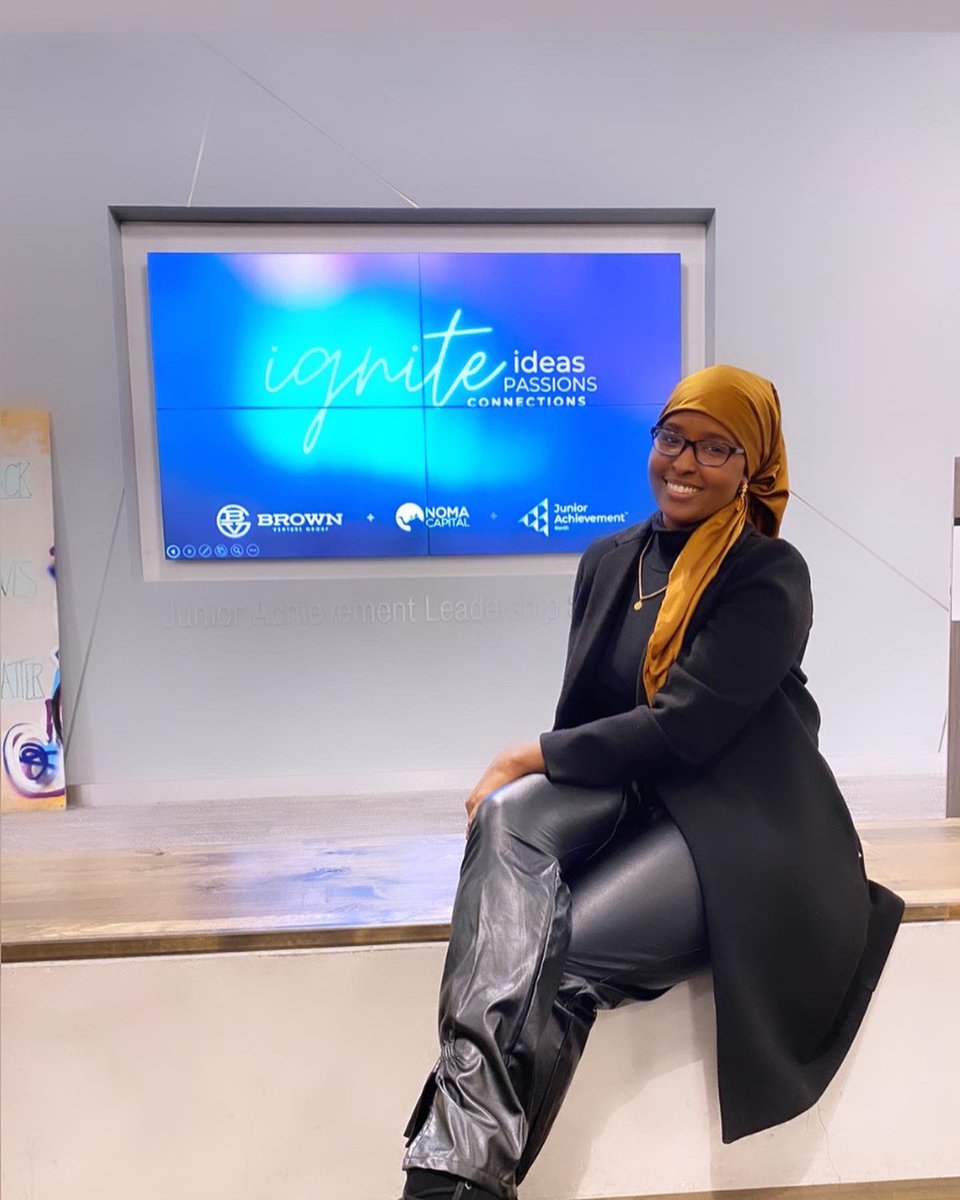 aceyaa_'s tweet photo. Ignite Entrepreneurial Celebration with Junior Achievement &amp; Brown Venture Group was an absolute success! 

It was truly amazing to connect with so many entrepreneurs of color &amp; seeing familiar faces 🫶🏽 

Collaboration over competition! https://t.co/lCgvi2Z7tq