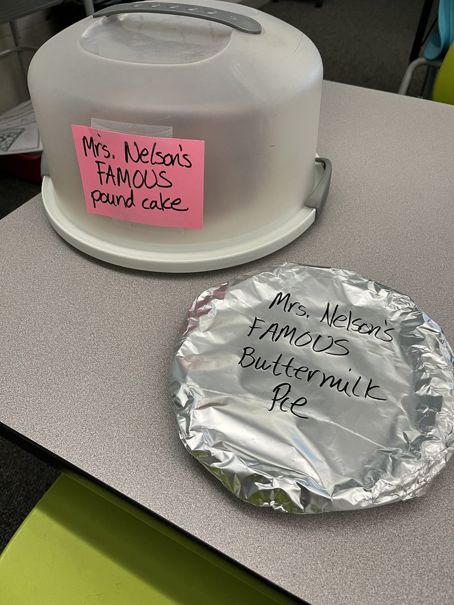 Mrs_KNel's tweet photo. I was up late baking after my daughters VB practice for #RCEsweetExtravaganza. 1 pound cake & 2 buttermilk pies.🍰🥧I have been requested to cater birthdays, holidays & much more.🤣👩🏽🍳I guess that means my sweets were a hit! @HumbleISD_RCE #cubcommUNITY #homemadesweets #Ibake 💙💚 https://t.co/f5mhaNaYBc