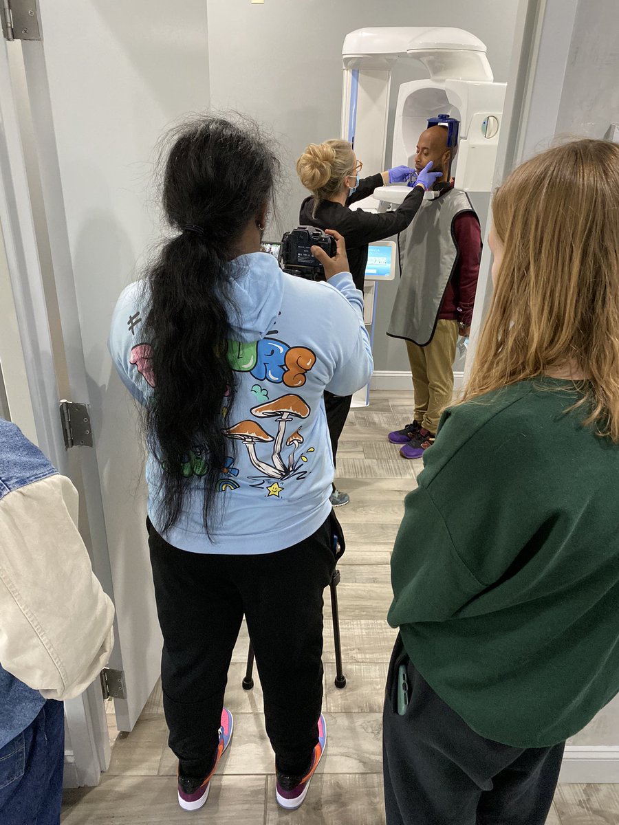 Christina Sapusek tweet media