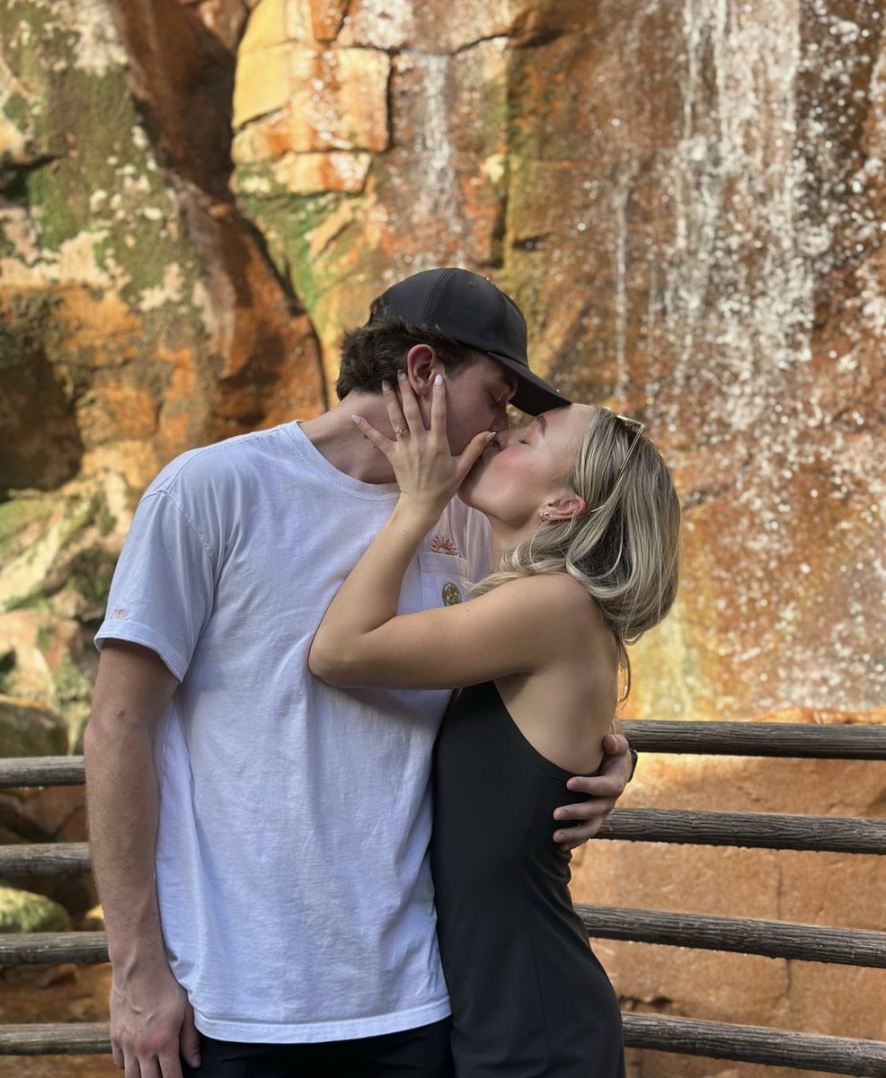 Nashville Predators tweet media