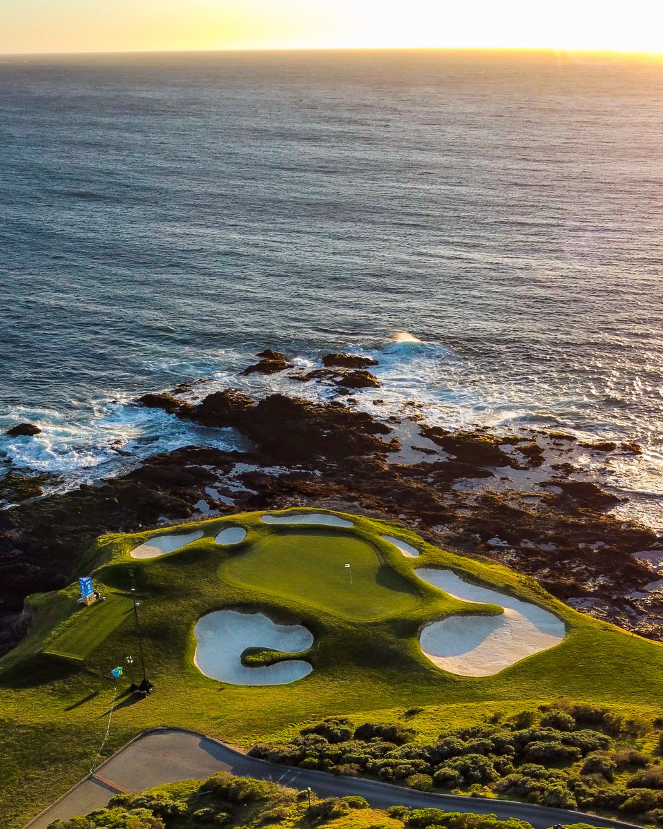 PGATour's tweet photo. Pebble Beach hits different 🌅⛳️

Views from the 7th green are a sight to behold @ATTProAm. https://t.co/qTyeV6G3oq