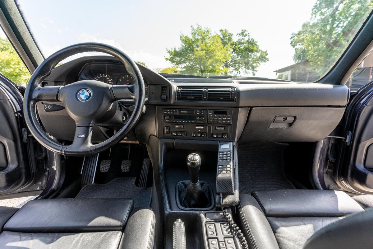 carsandbids's tweet photo. E34 M3 Touring.
No, we're not joking.

5-speed manual.
Macao Blue.
3.8L inline-6.
335 horsepower.

GO BID: https://t.co/mfuvsAT5va https://t.co/Zm1EgE3v9K
