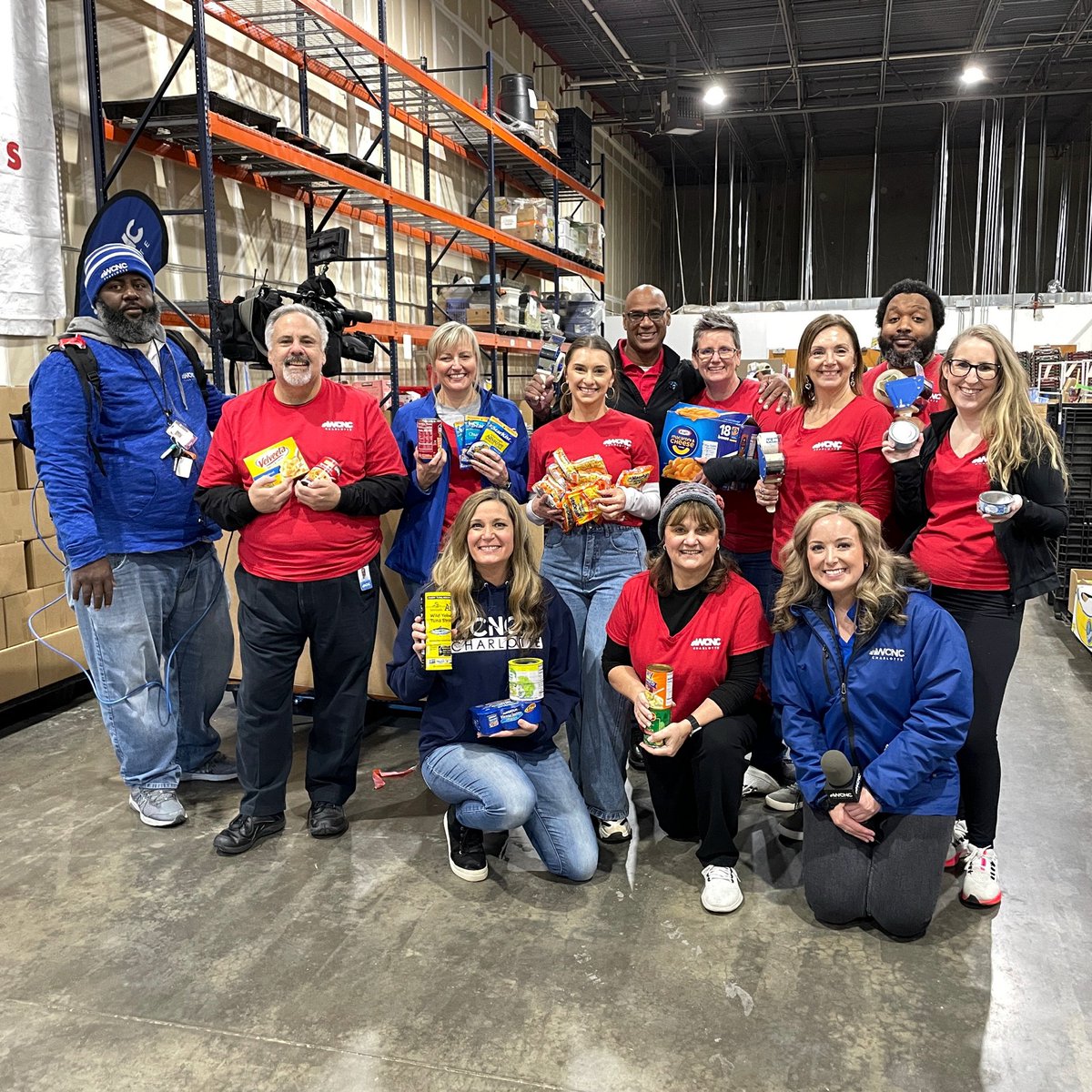 NourishUpCLT's tweet image. Our friends from @wcnc were in the warehouse today helping us get ready for #ScoutingForFood!

If you received a door hanger, don't forget to fill a bag or box with non-perishable food items and leave outside your home by 9:00 am for pick up by the Scouts tomorrow morning!