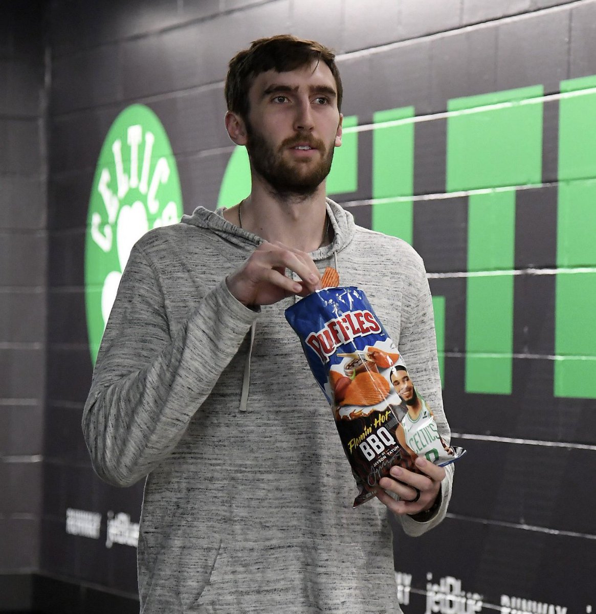beardjam's tweet photo. Luke is an absolute ELITE teammate https://t.co/1Qf8hqC2fY
