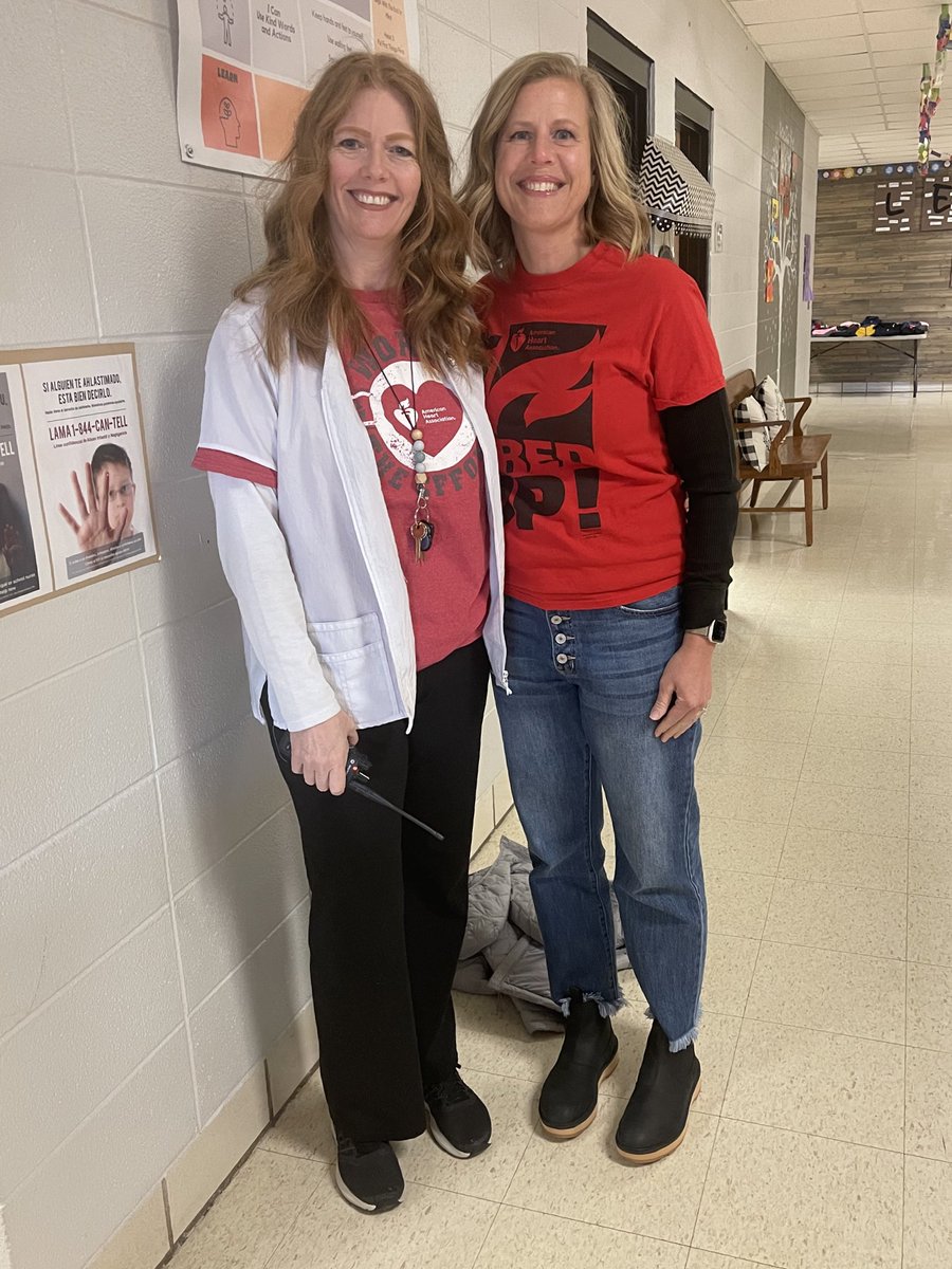 nancygleonard14's tweet photo. National Wear Red Day #AmericanHeartMonth #RepMOHasHeart  #handsonlycpr #AmericanHeartAssociation @barn_lady https://t.co/WvxVVsh7Ao