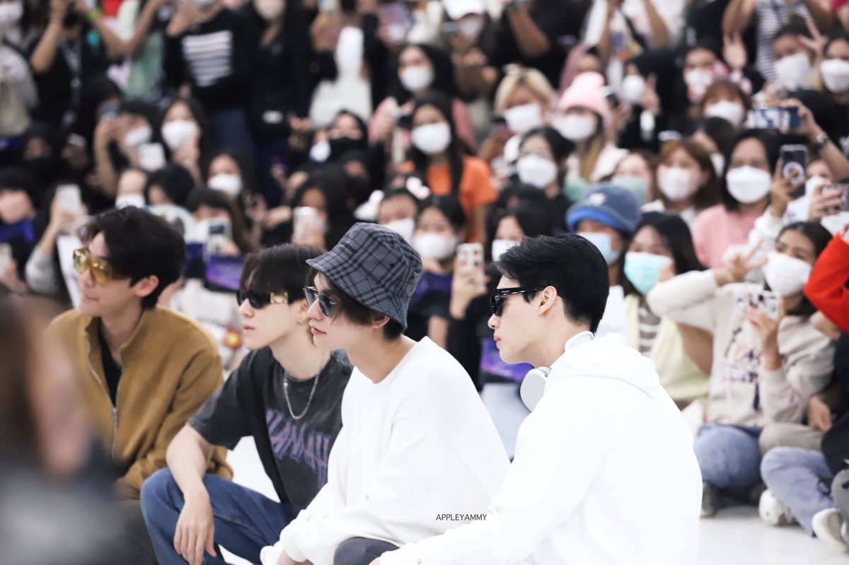 Appleyammy's tweet photo. เดินทางปลอดภัยนะค้าบ หนุ่มๆ F4 ✈️🥰 

#BWDNtoTaipei
#bbrightvc #winmetawin #dewjsu #hirunkit_ https://t.co/9LLkijjA7r