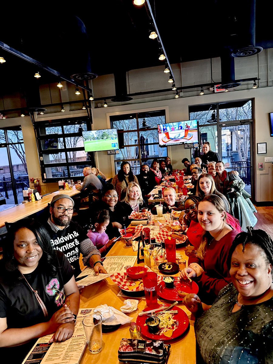 Coach_Dez_PE's tweet photo. We had a great turnout for our Get Together this afternoon!! Loved getting to know my JCE Fam outside of work! @JCEScholars ❤️ #MakingOurHouseAHome https://t.co/qYQQXbffXS