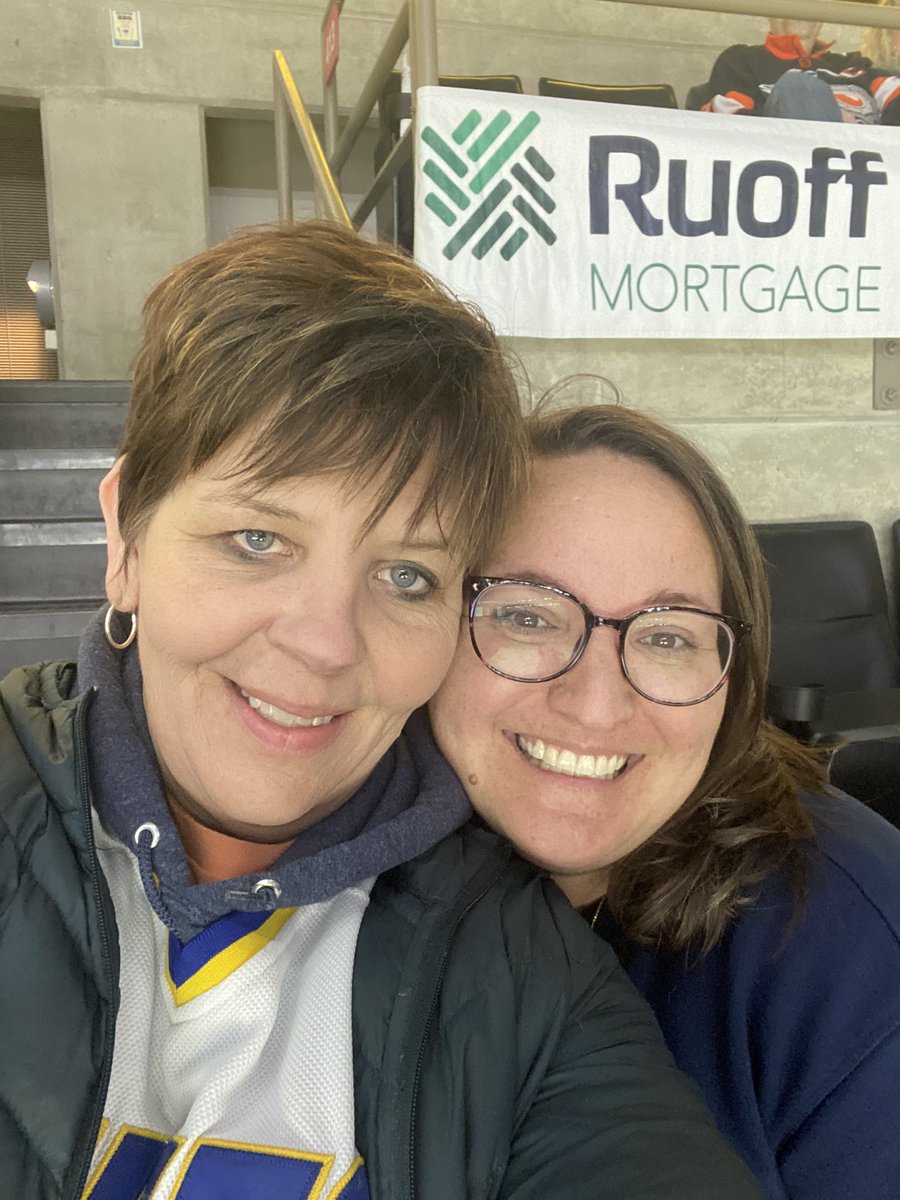 My coworker friend might be here with her son’s league team, scouting for those fish or she’s just here to watch a great hockey team. #letsgokomets #fwkomets #hockeynight