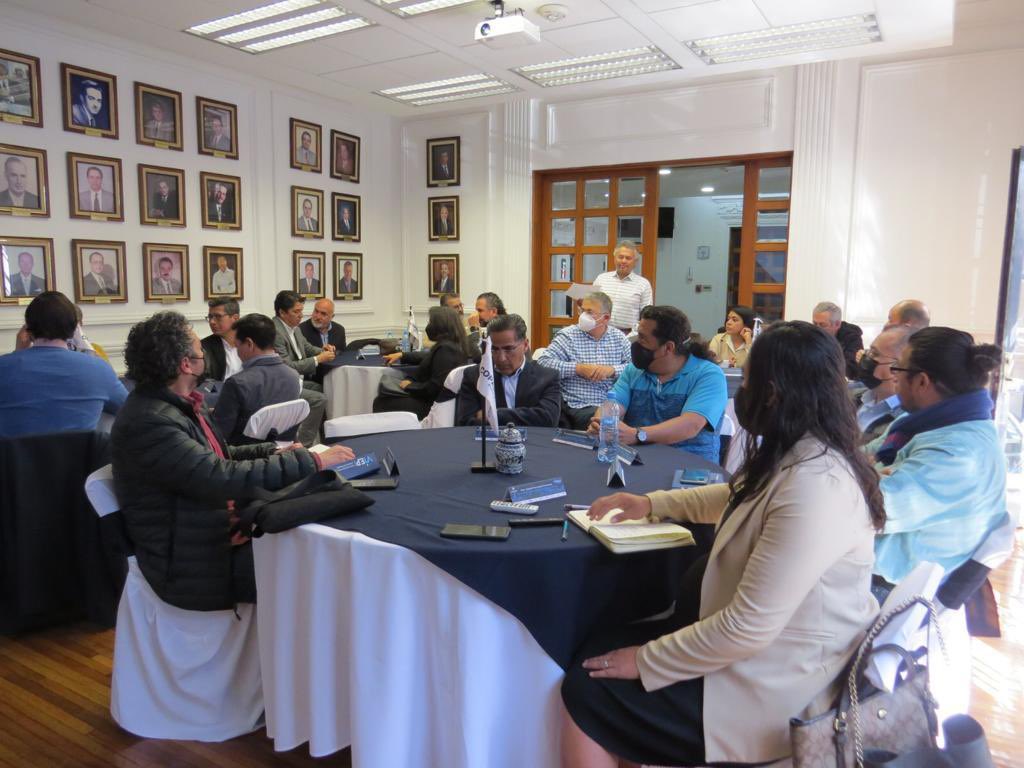 CoparmexPuebla's tweet photo. Universidades y organismos empresariales dialogando y tendiendo puentes, agradecimiento especial a @BUAPoficial y al @CCEPuebla por su disposición y apoyo.
#CreamosJuntos #SummitCOPARMEX #Emprendimiento #Innovación https://t.co/7y6UwgXX1v