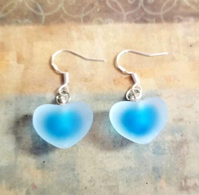 Turquoise Heart Earrings Frosted Glass Heart Dangle Earrings #ValentineJewelry #Valentinesdaygift #Valentinesday #jewelry #earrings #silverearrings #giftsforher #heart #hearts #heartearrings #handmadejewelry 

 ebay.com/itm/1755989946… #eBay via @eBay